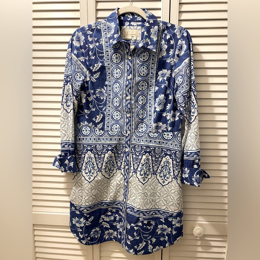 Anthropologie Button Down Shirt Dress Blue & White 100% Cotton Size Medium